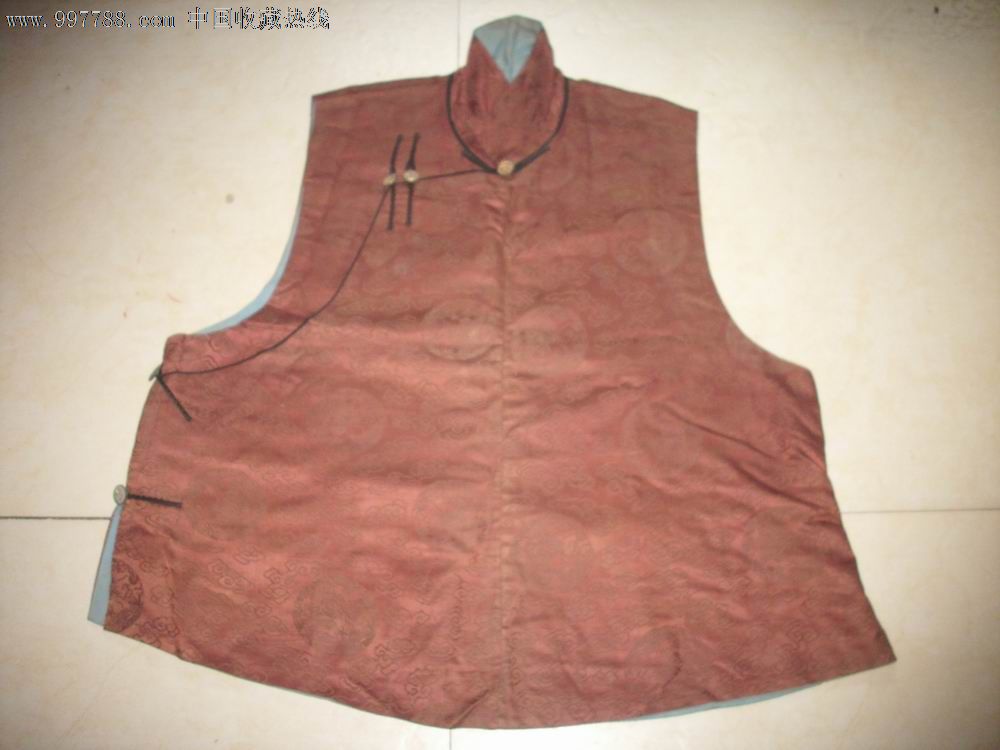 清代丝绸--男士上衣\"马甲!带原扣子。尺寸67\/\/57厘米,科学技术类-->工艺,古籍\/善本,年代不详,其它本,其它装帧,其它版本,其它开本,页码不详,se13576224,零售,7788收藏__中国收藏热线