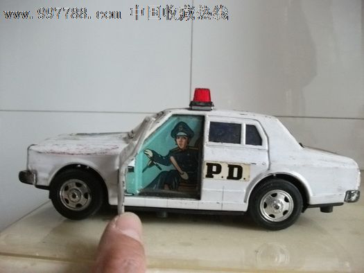 铁皮警车