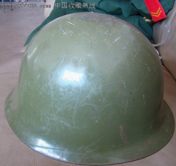 80式后期钢盔