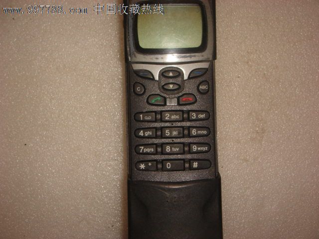 诺基亚8110一款