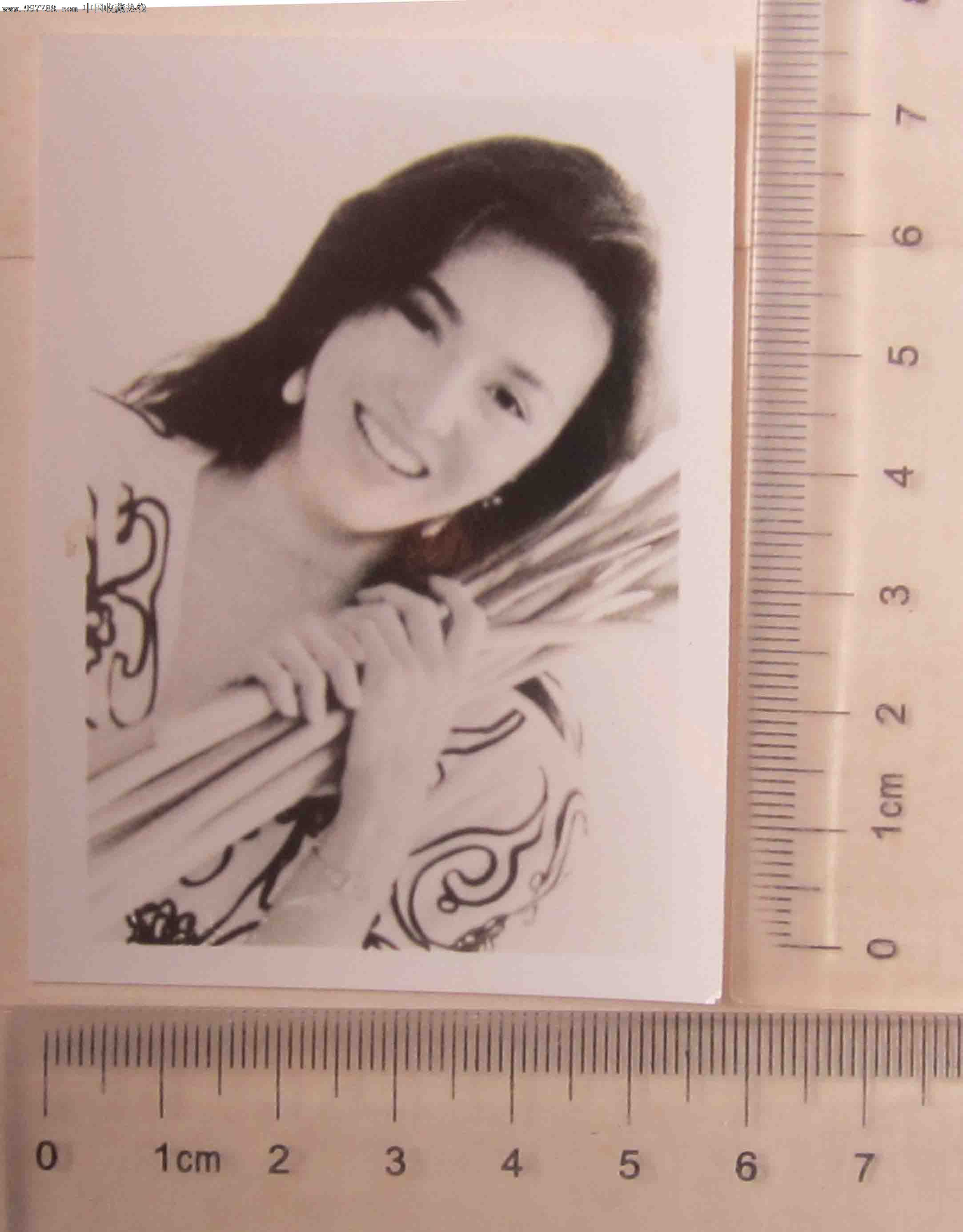 美女(老照片)