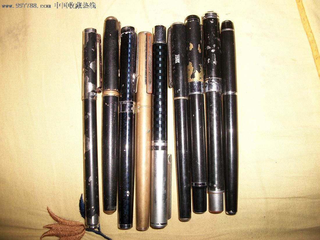 9支各型钢笔