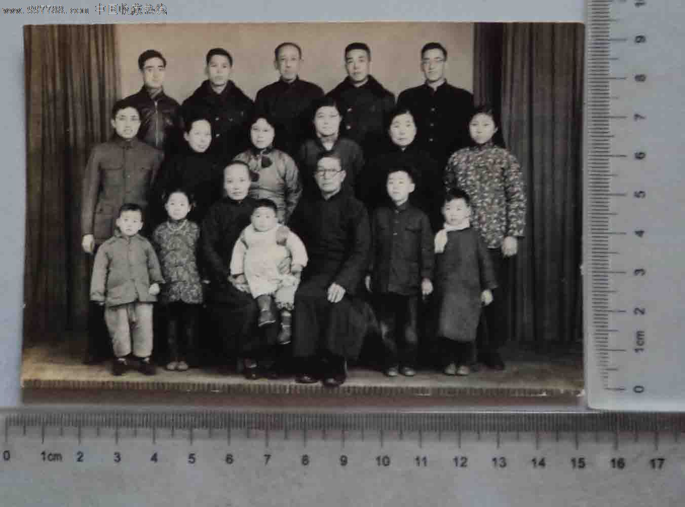 全家人合影留念(老照片)