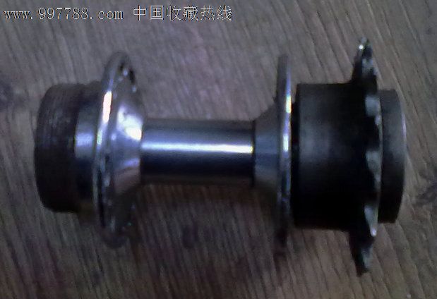 一个不知名的外国自行车后轴