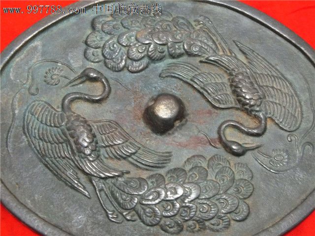 辽代椭圆形双凤铜镜