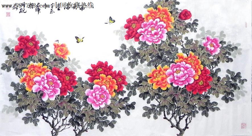 【画家简介】:陈贞瑞,字墨农,号耕砚苑主,1954年生于济南。1977年毕业于泰山学院美术系。后进修于清华大学美术学院白雪石工作室(何须斋)。现为中国书画学会理事、中国美术教育学会理事、山东中国画研究会副主席、山东省美术教学研究会常务理事、齐鲁画院副院长、山东玫瑰书画院副院长、2000年被中国书画装裱工艺学院聘为终身名誉教授。其山水画广采博临,遍学各家,灵活变通,创造出新,开创自家风范。其花鸟画兼工带写,清新祥和,自成一格。尤擅牡丹、鲤鱼、葡萄。曾先后在北京、青岛、日本、韩国等地成功举办个人画展。《齐鲁名