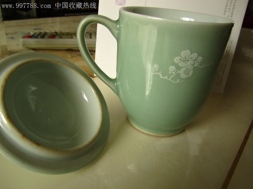 60年代龙泉梅子青茶杯---釉下白彩梅花-se15889123-青瓷/秘色瓷-零售