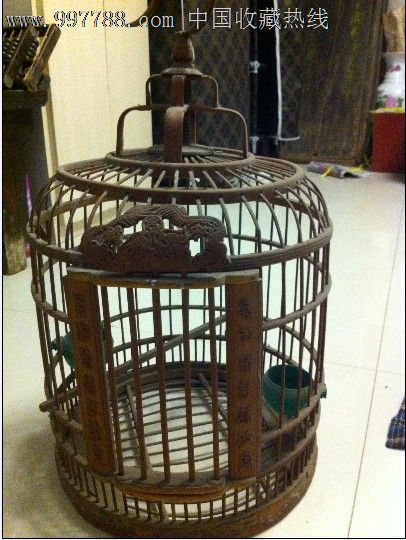 带雕工的鸟笼子