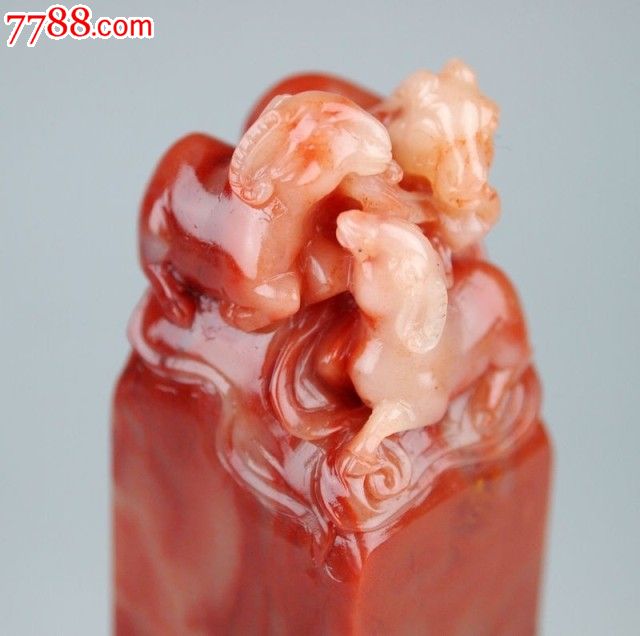【珍品佳印】寿山石蜡烛红芙蓉石《三羊开泰》印章(结晶通透,艳丽