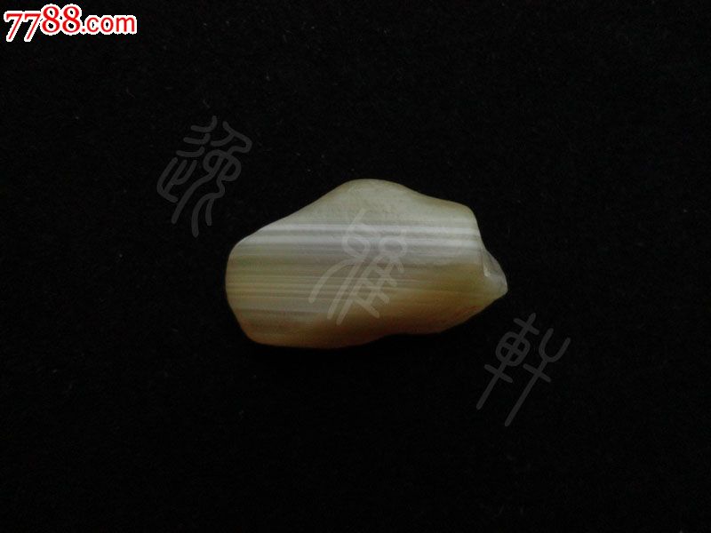 戈壁玛瑙黄色缠丝玛瑙原石