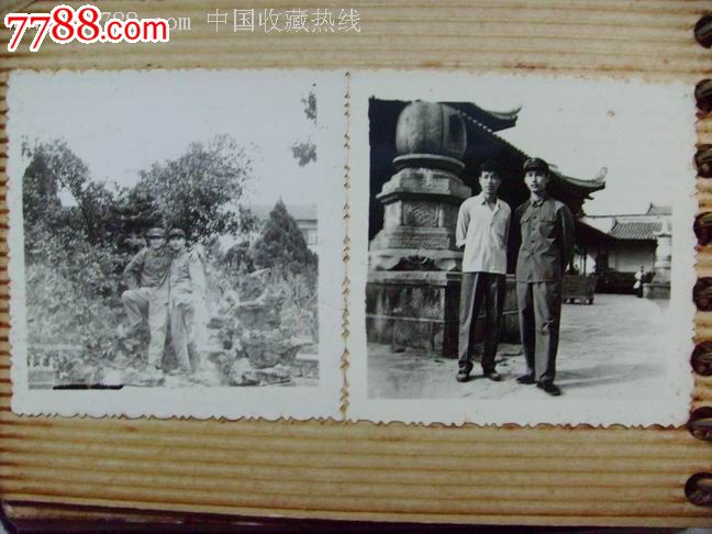 旧影集一本[内粘附反映70年代军人军营生活的老照片14张]