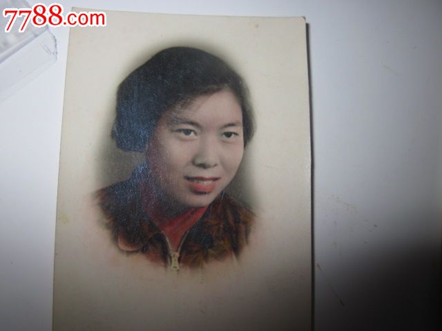 50年代女青年彩色留念照一组_老照片_纸醉金迷缘藏阁