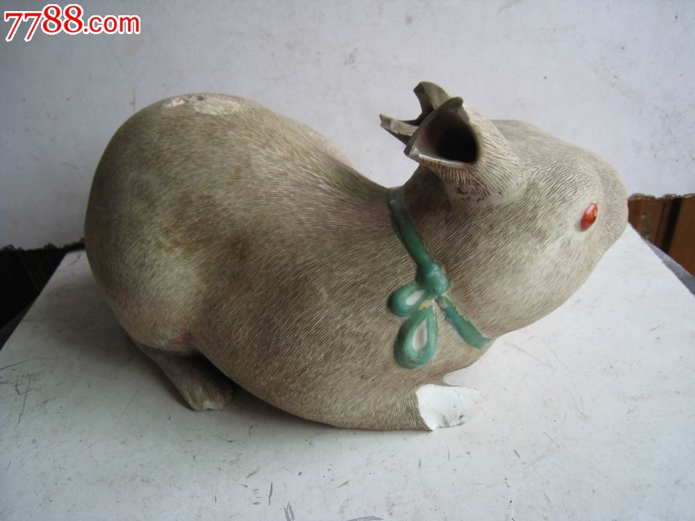 雕塑瓷器兔子摆件