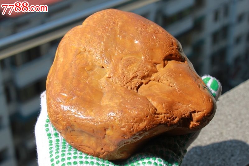 指甲纹水冲黄蜡石