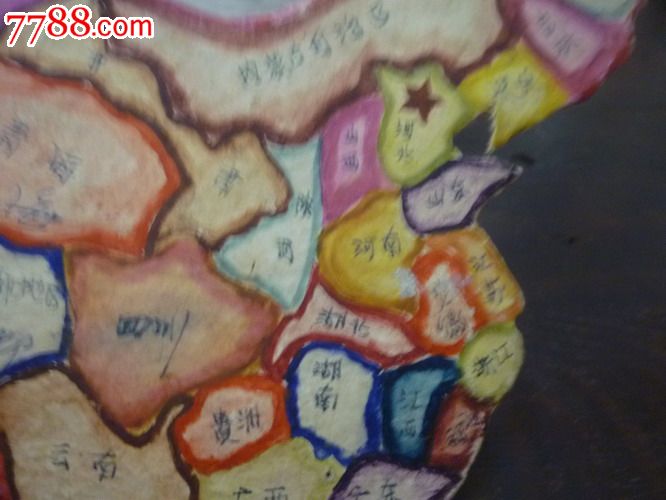 建国初期手工剪裁制作中国地图,公鸡造型!图片
