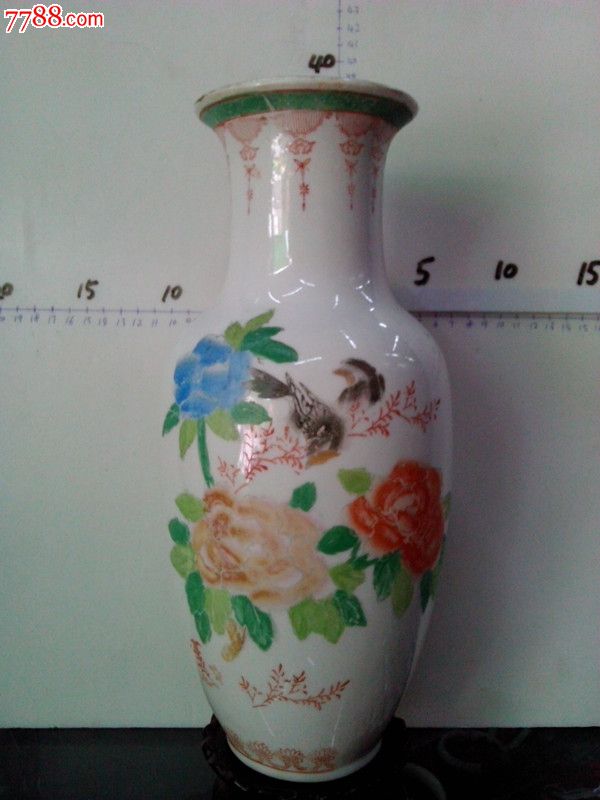 粉彩花瓶