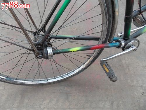老自行车无链条传动自行车