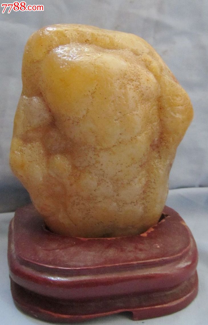 黄蜡石晶蜡通透重约800克