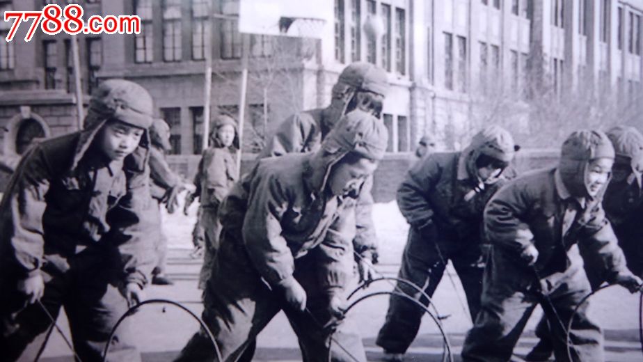 老相片，儿时的回忆，滚铁环，9*12厘米-se22787868-7788老照片