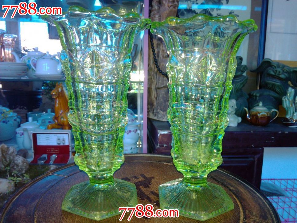 民国玻璃花瓶1对_第1张_7788收藏__中国收藏热线