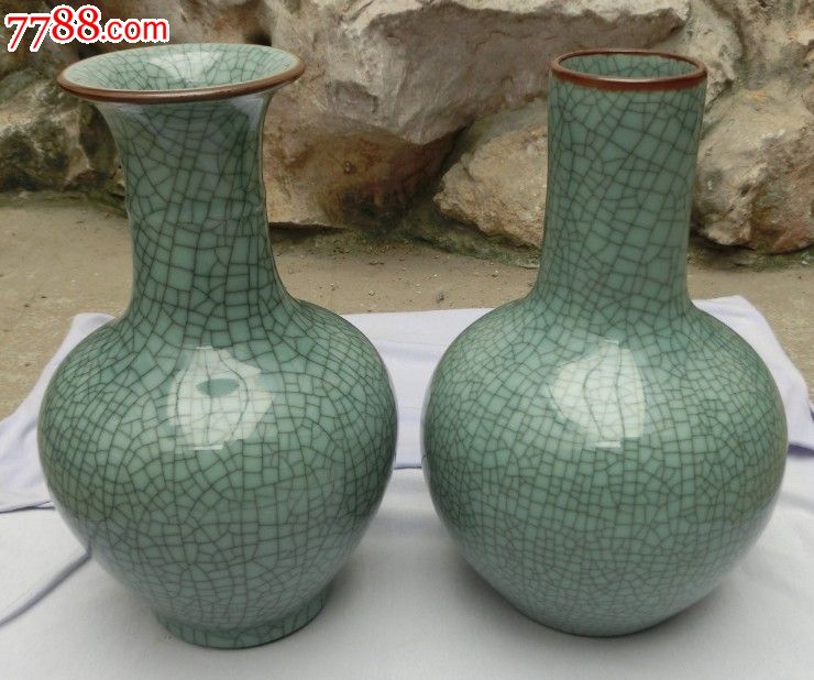 金丝铁线,艺术精品,八十年代出口瓷,哥窑开片花瓶