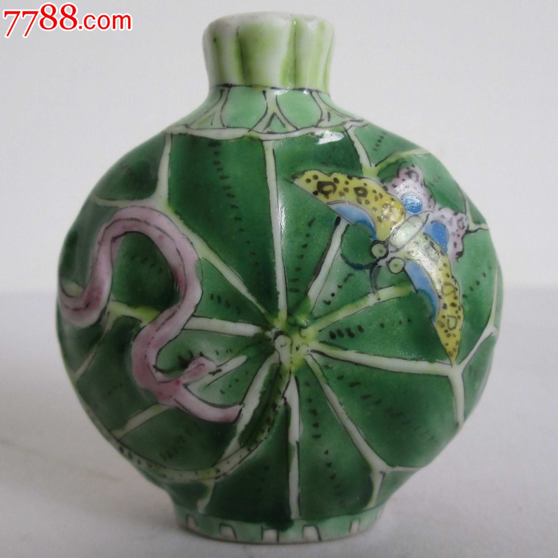 晚期民国,粉彩珐琅彩瓷塑鼻烟壶,全品