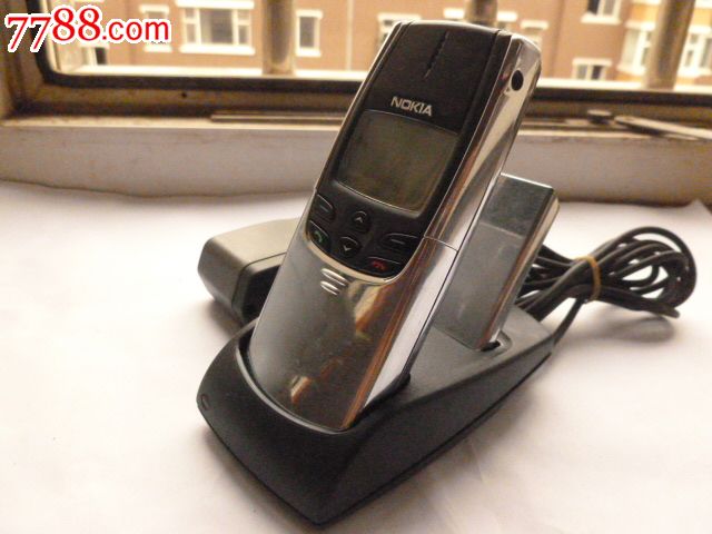 诺基亚8810手机(已售)