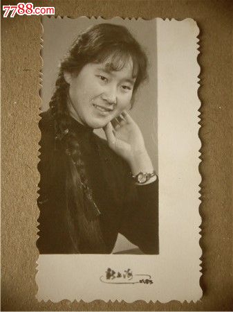 照片245,长辫子美女_第1张_7788收藏__中国收藏热线