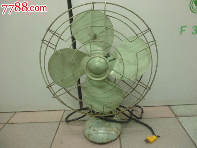 将一小型的电风扇与一保护电阻_华普海域13风扇电阻_小型充电风扇