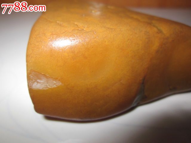 黄龙玉黄蜡石水冲籽料《碧玉冻》,雕刻把玩中精品,灯光全透,油脂饱满