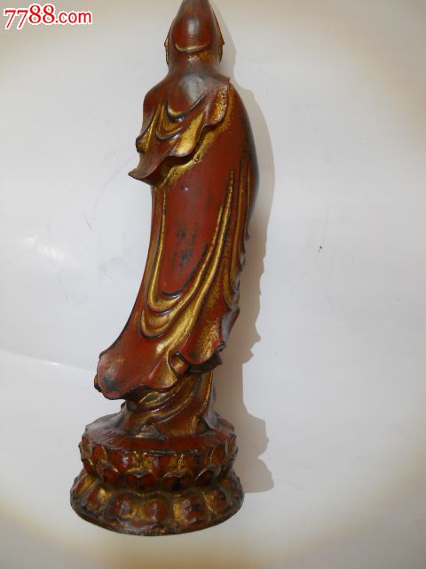 木雕漆金观音像