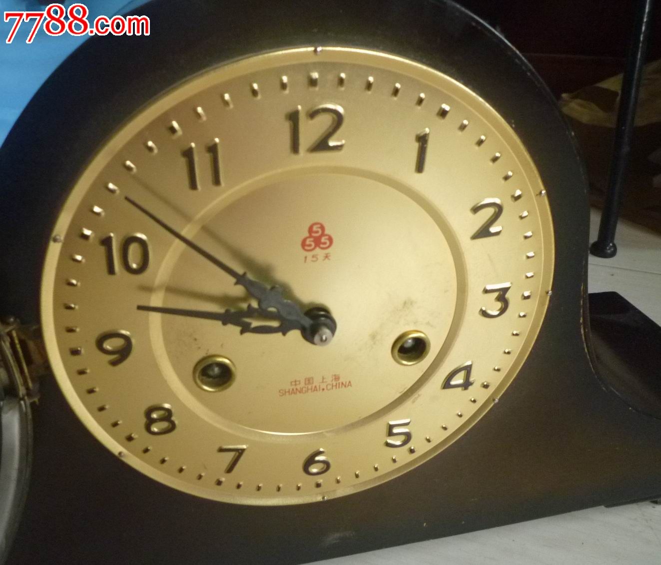 怀旧经典收藏八十年代555牌15天经典飞机头造型木头座钟好品