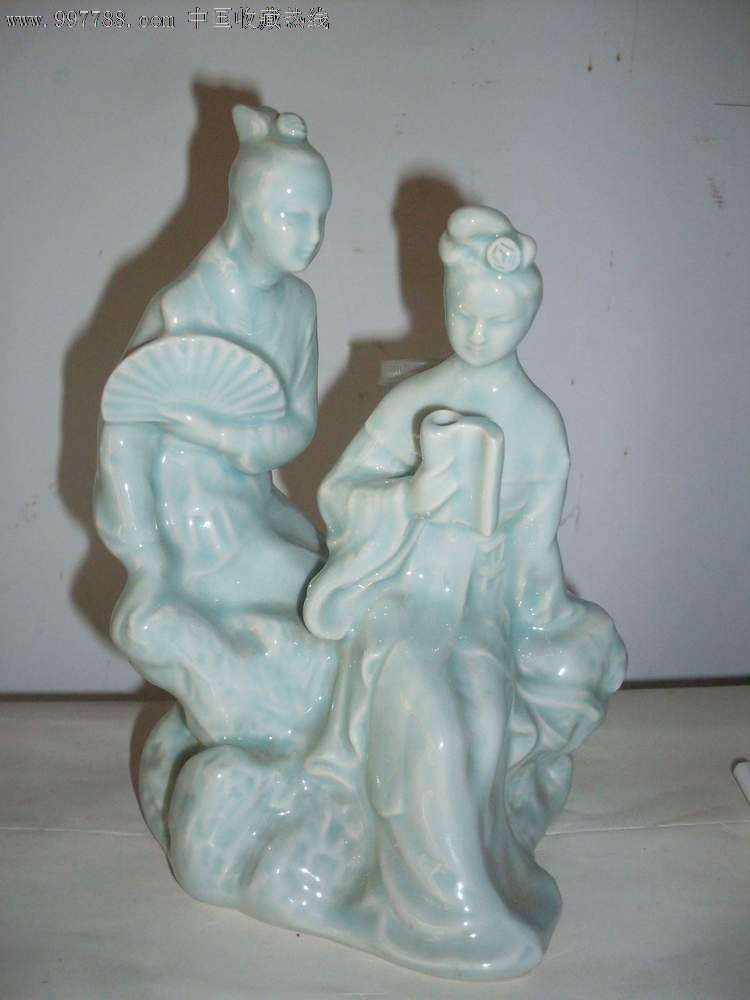 梁祝人物造型青瓷老酒瓶(酒瓶收藏,酒器酒标收藏)