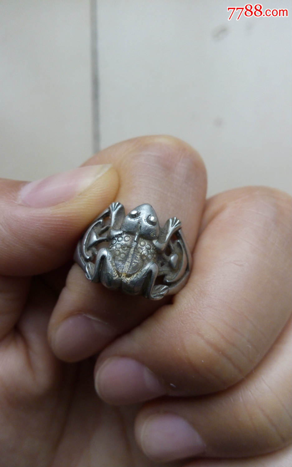 老银戒指民国镂空青蛙王子银戒指旧银器民国青蛙元宝图老戒指银饰包老