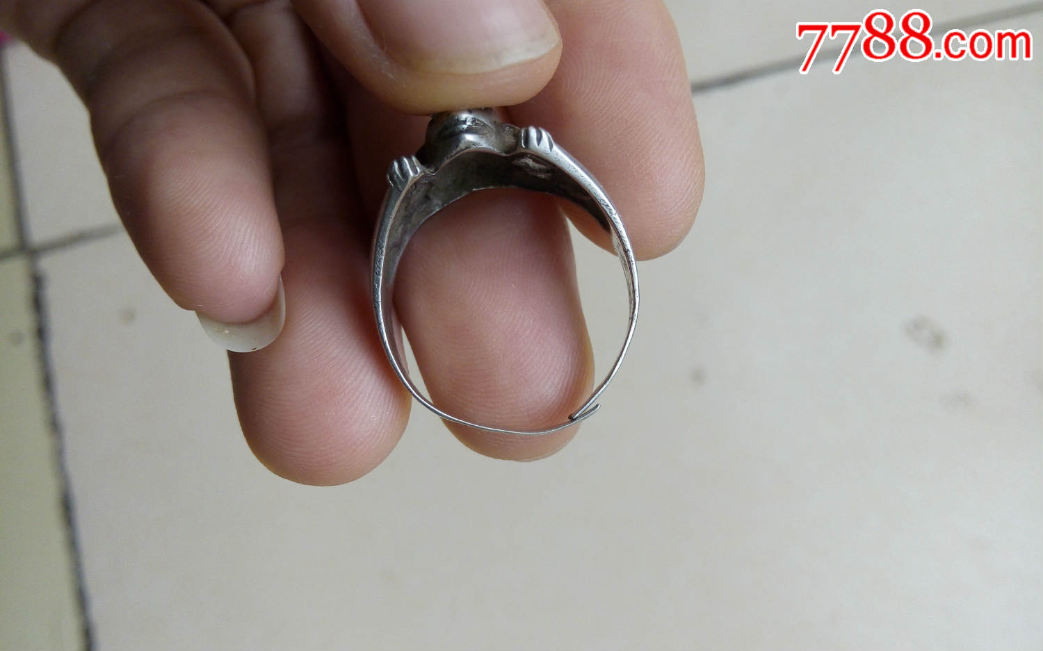 老银戒指民国镂空青蛙王子银戒指旧银器民国青蛙元宝图老戒指银饰包老