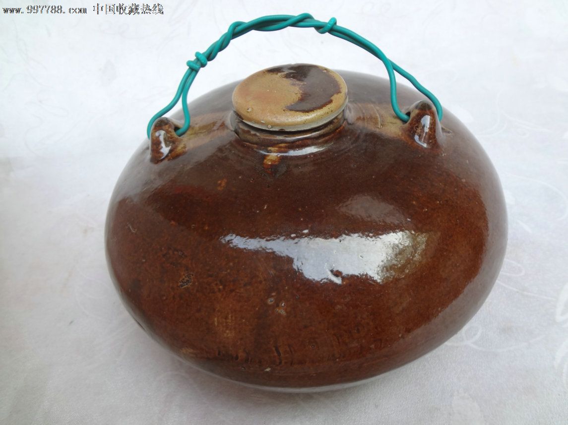 非常老气的旧时用来暖被窝的酱黄釉暖水瓷壶,汤婆子,民俗老瓷器