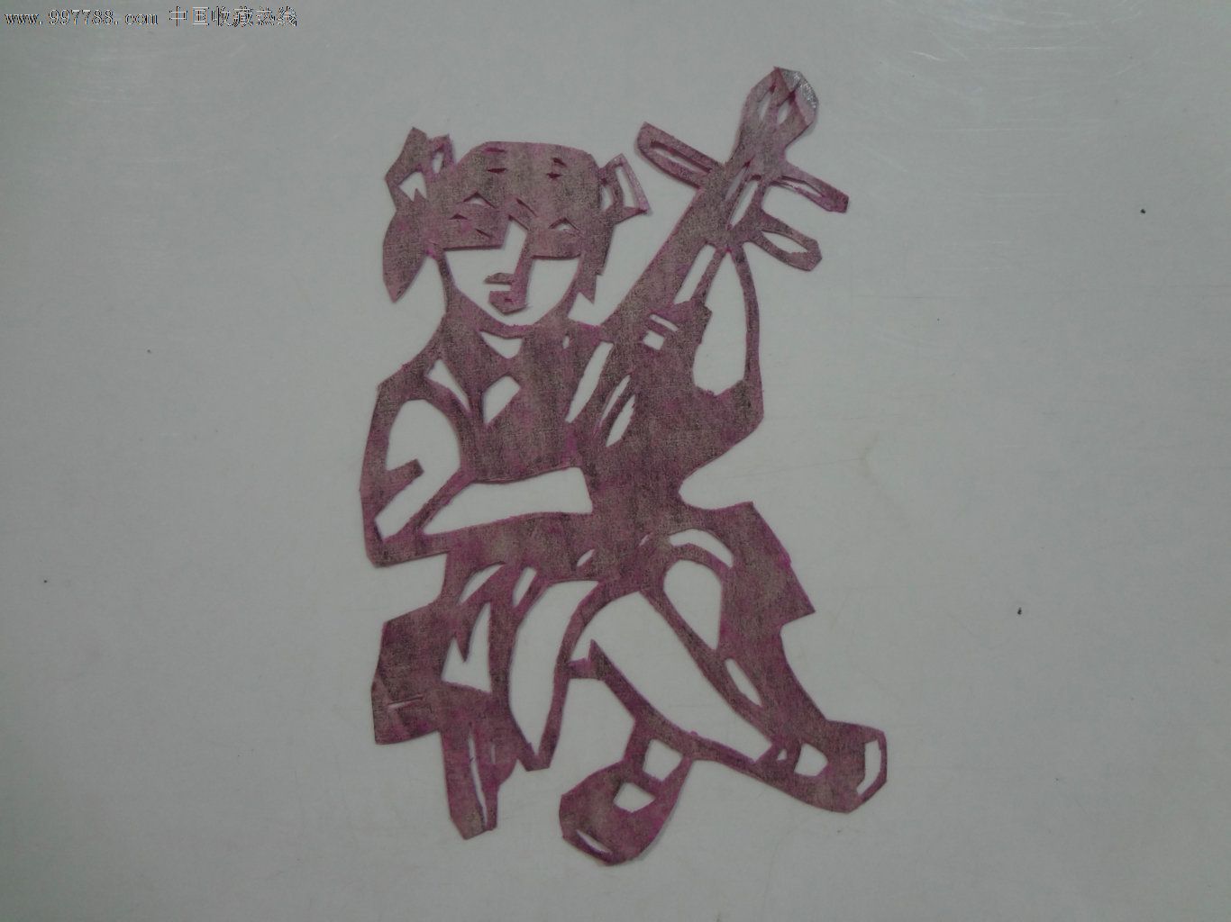 wp包真包老文革精品老剪纸女生弹唱