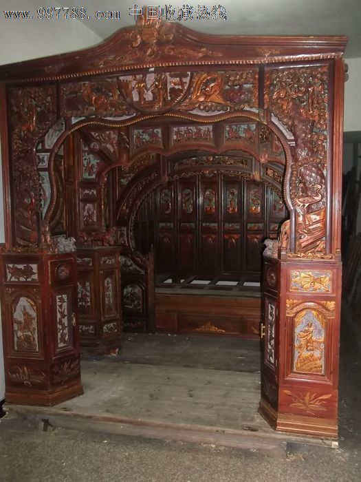 精工刻花三进拔步床