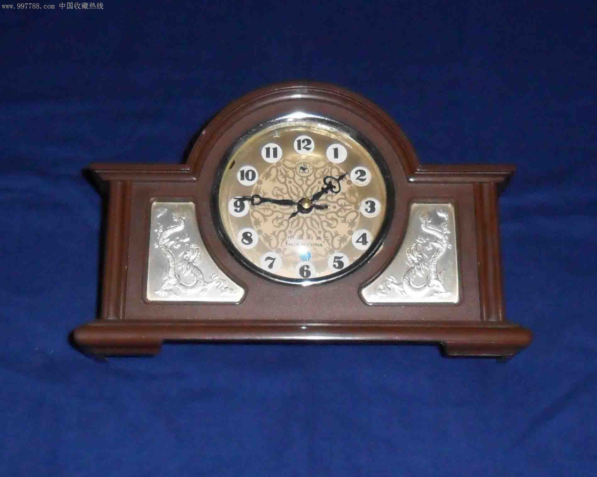 金鸡牌闹钟【品相如图】