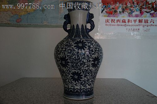 民国仿大清乾隆年制双耳青花瓶