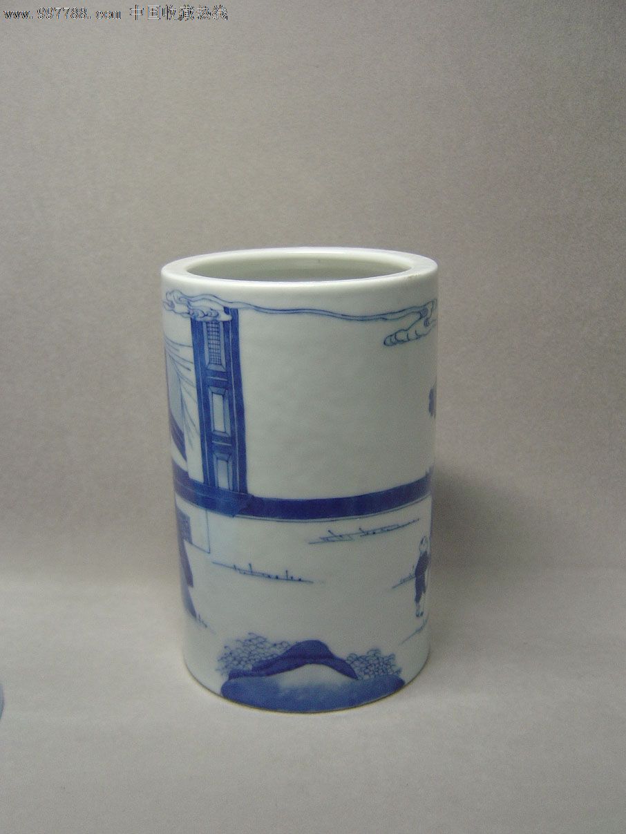 民国青花仕女婴戏纹笔筒.高:12.6厘米,直径:8厘米