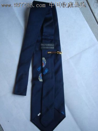 警察领带和领带夹
