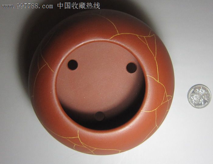 宜兴紫砂花盆 王爱国制红泥三足冰纹圆形盆