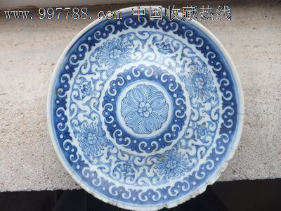 清代4层莲花如意纹盘