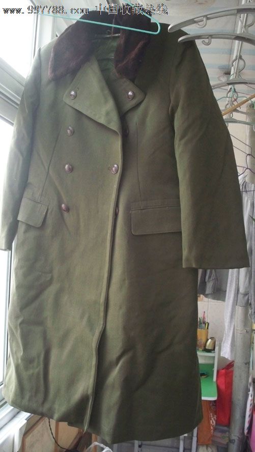 1963年陆*校官马裤呢(内驼绒)正2号军大衣(9-95品)