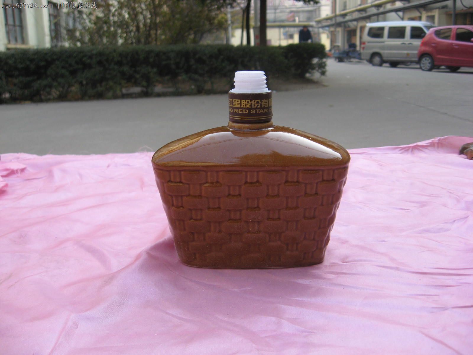 【酒瓶收藏】酱釉老北京二锅头一斤装空酒瓶(完美品)