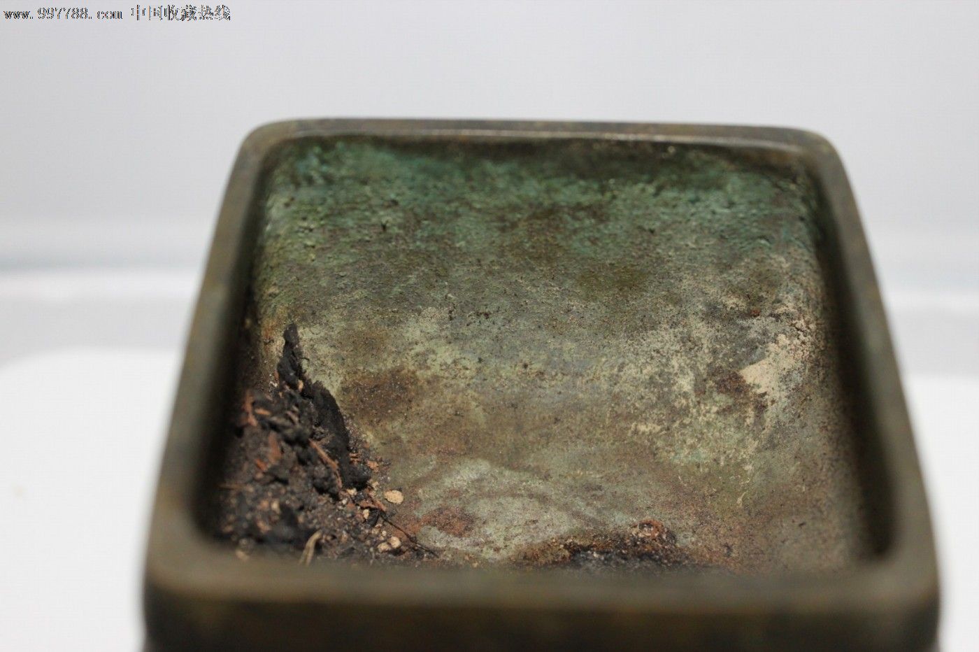 清末方形铜香炉