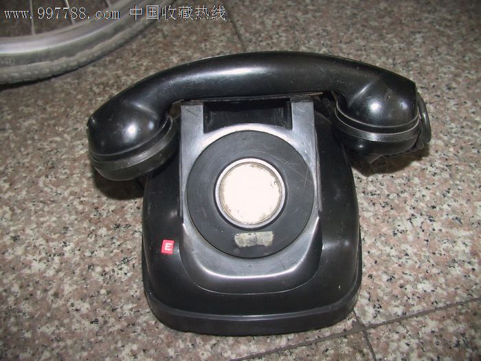 黑金字塔手拨电话机
