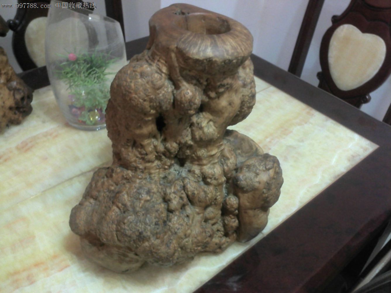 根雕树榴花瓶摆件