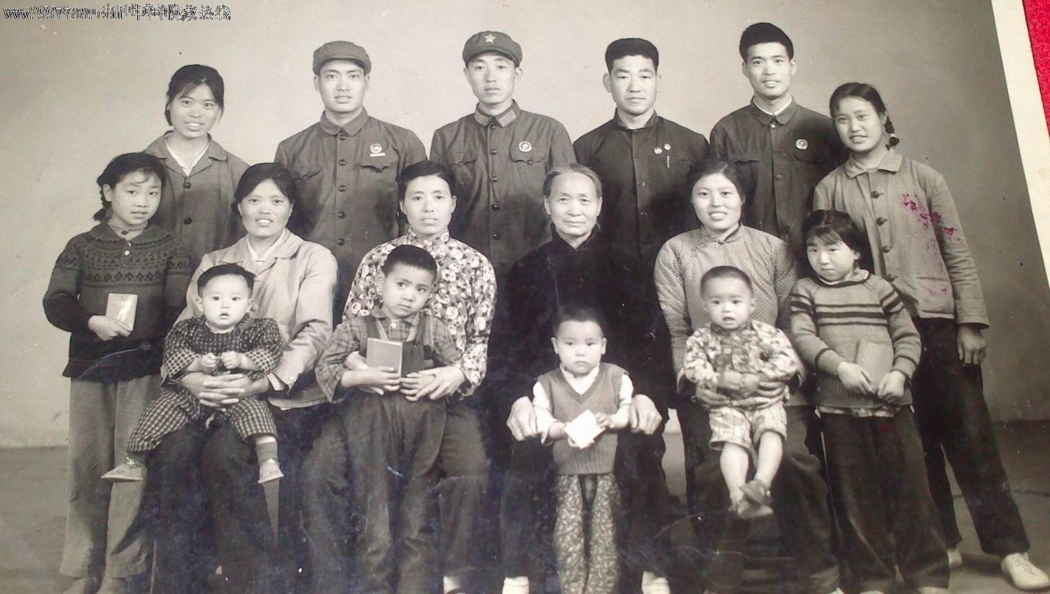 文革大家族合影(照片背后有各个人物对照签名)-se15912480-老照片